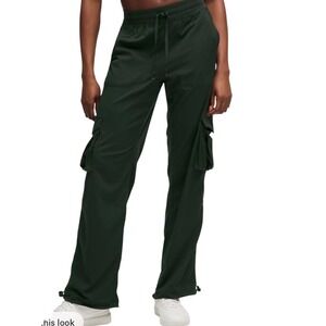 Lululemon Dance Studio Relaxed Fit Mid Rise Cargo Pants Green Size Small